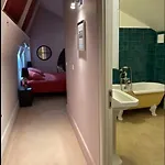 منزل للإقامة Le Jacuzzi De Marie