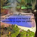 منزل للإقامة Le Jacuzzi De Marie توركوان