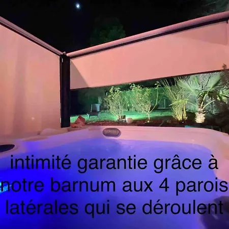 Le Jacuzzi De Marie 홈스테이