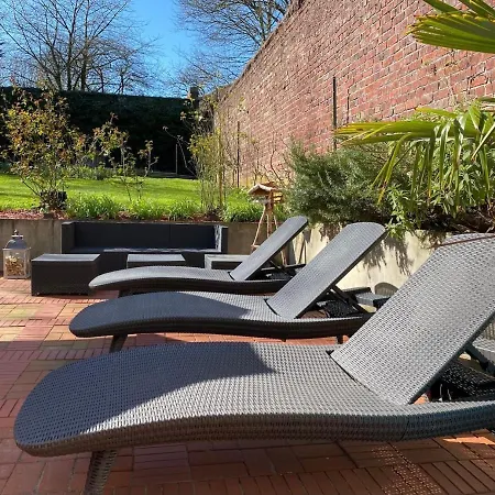 Le Jacuzzi De Marie 투르쿠앵